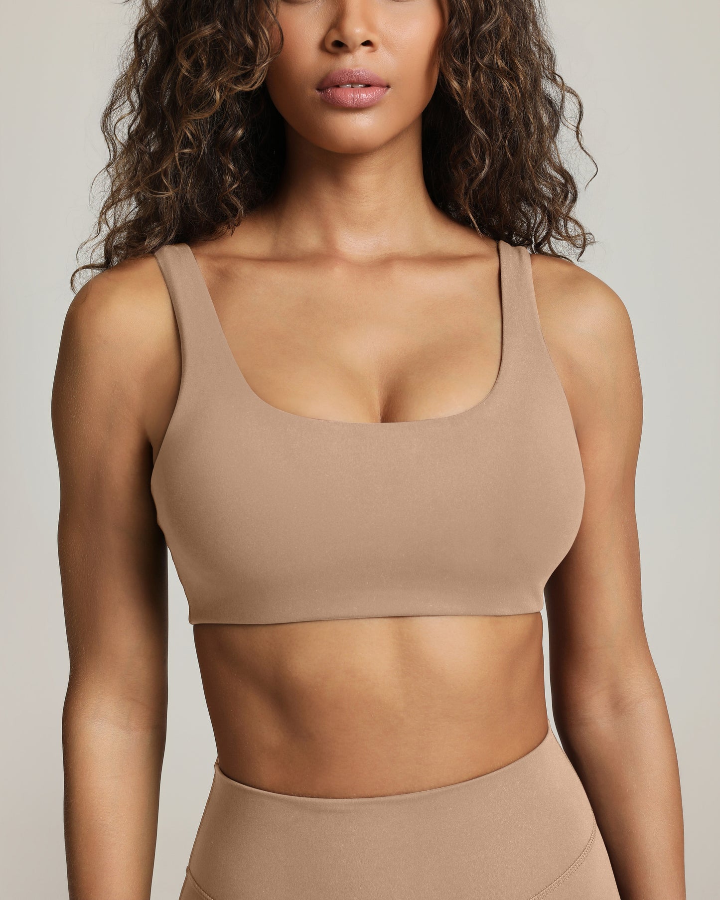 Athleisure Scoop High-Support Removable Padded Sports Bra