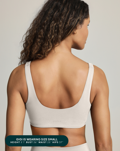 Athleisure Scoop High-Support Removable Padded Sports Bra